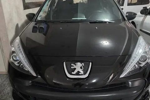 پژو، 207 صندوقدار