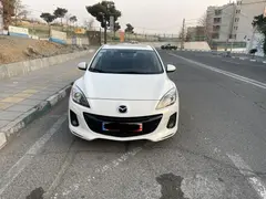 مزدا، 3 نیو صندوق دار