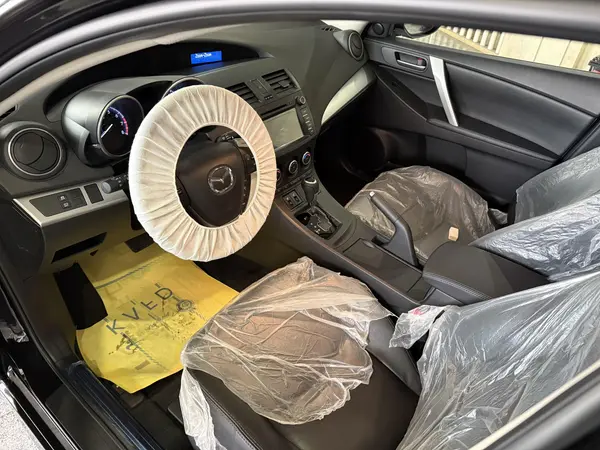 مزدا، 3 نیو صندوق دار