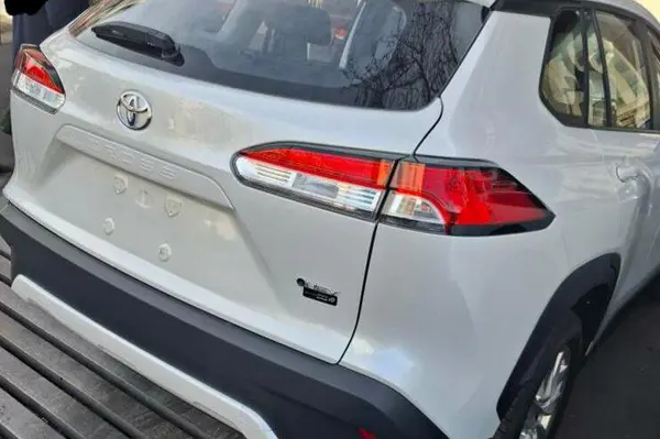 تویوتا، کرولا کراس هیبرید