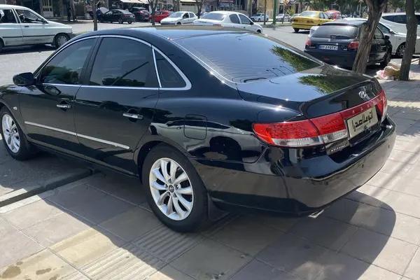 هیوندای  آزرا (گرنجور)