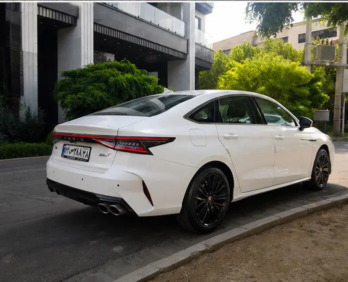 فونیکس،  آریزو 8 (Z8)