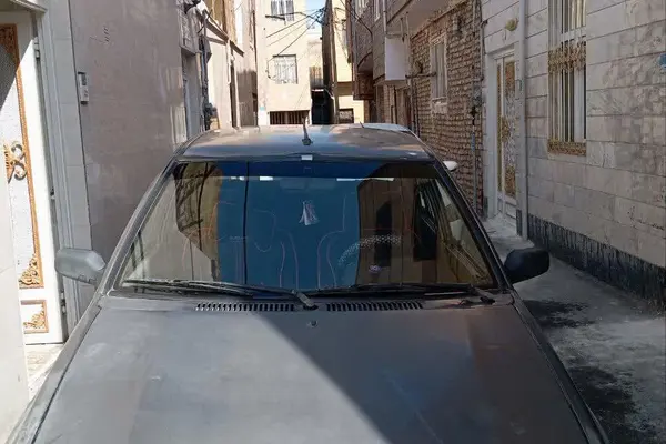 پراید، صندوق دار