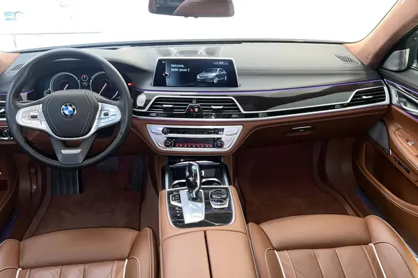 ب ام و، سری 7