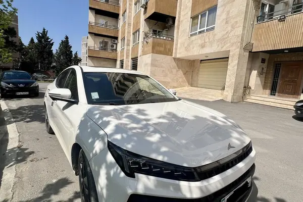کی ام سی  J7