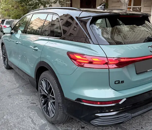 آئودی، Q5 e-tron