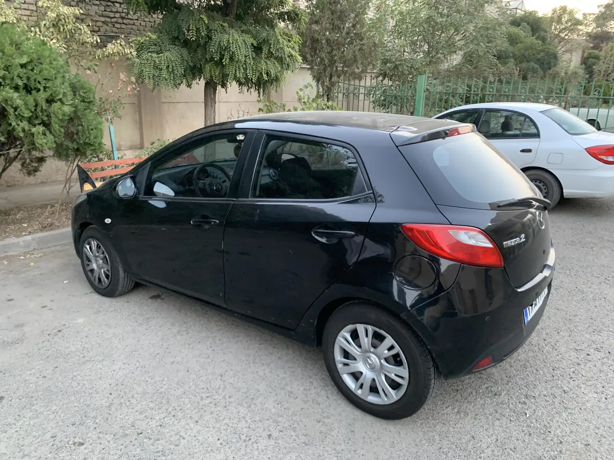 مزدا  2 هاچ بک
