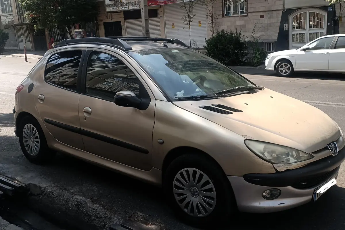پژو،  206
