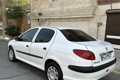 پژو، 206 SD