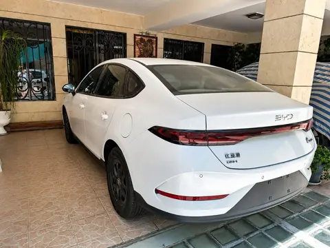 بی وای دی، چین پلاس DMi