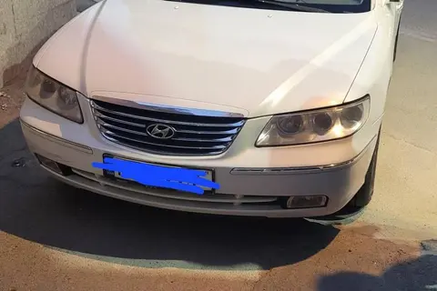 هیوندای، آزرا (گرنجور)