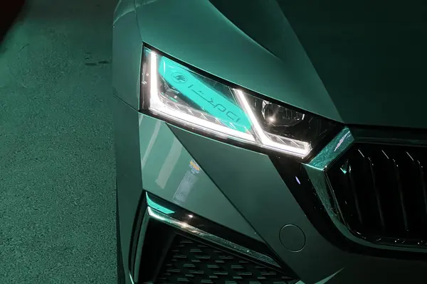 اشکودا، اوکتاویا پرو