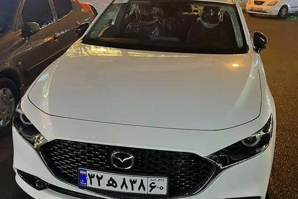 مزدا، 3 وارداتی