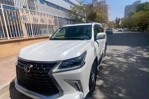 لکسوس، LX