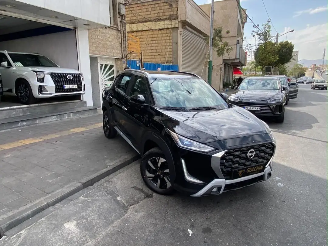 نیسان،  مگنایت