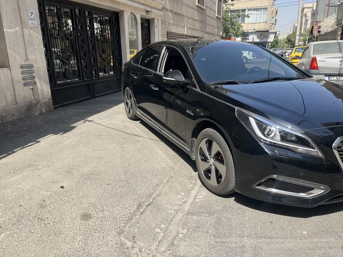 هیوندای  سوناتا هیبرید