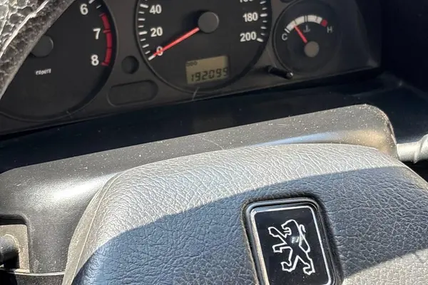 پژو  405