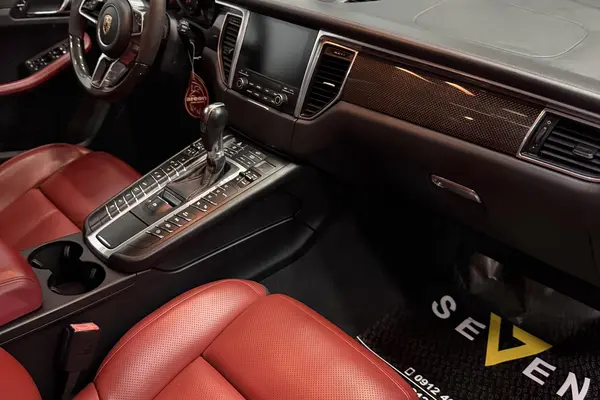 پورشه، ماکان