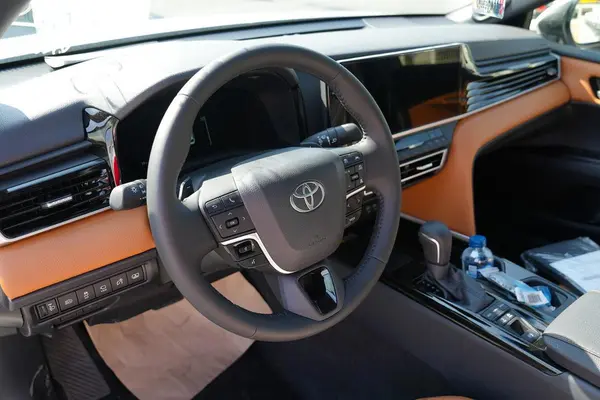 تویوتا، کمری هیبرید