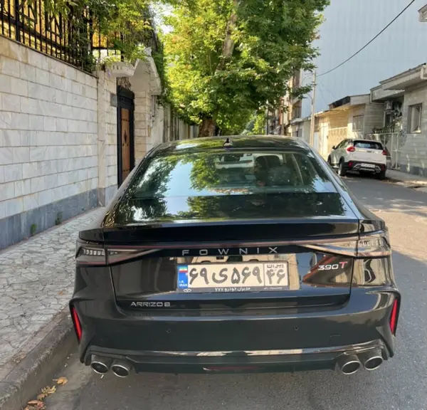 فونیکس  آریزو 8 (Z8)