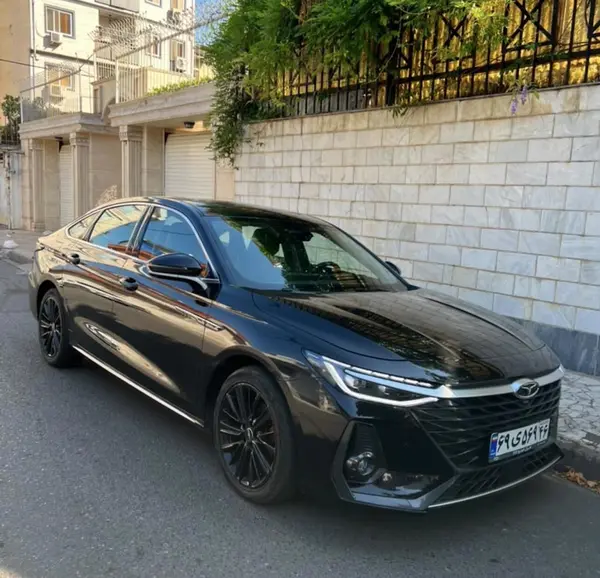 فونیکس  آریزو 8 (Z8)