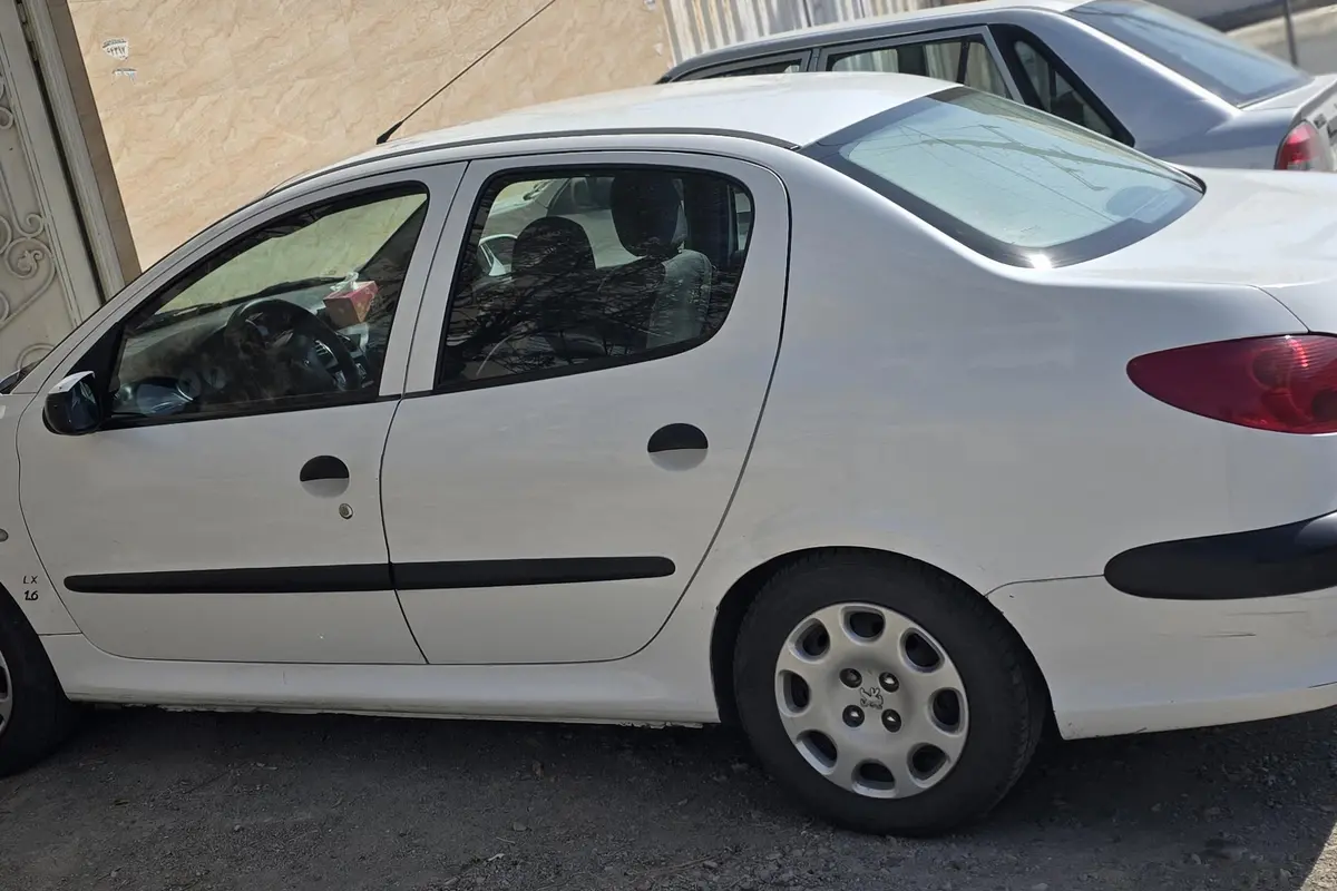پژو،  206 SD