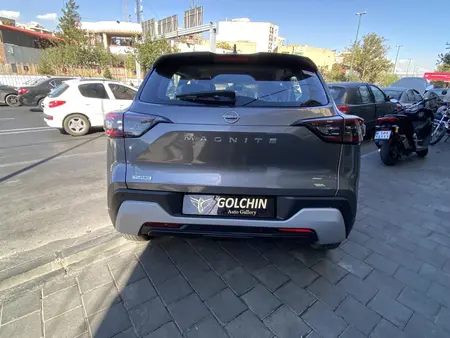 نیسان مگنایت