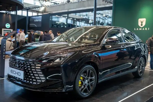 پیش فروش لاماری، اکو