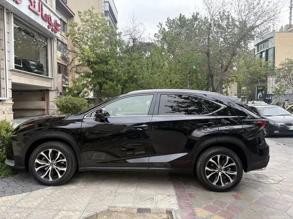 لکسوس  NX