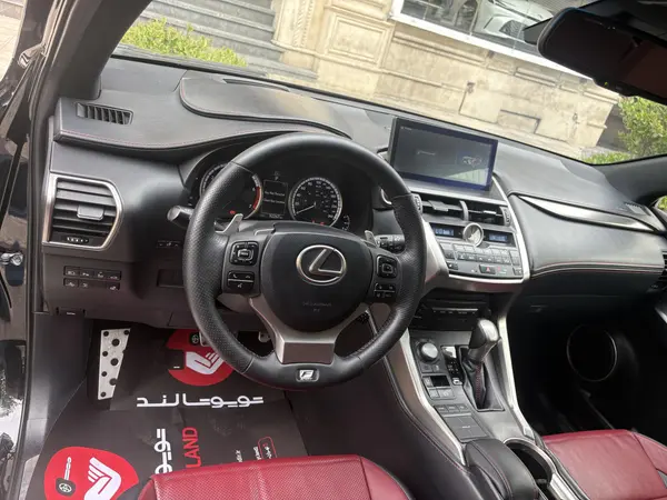 لکسوس  NX