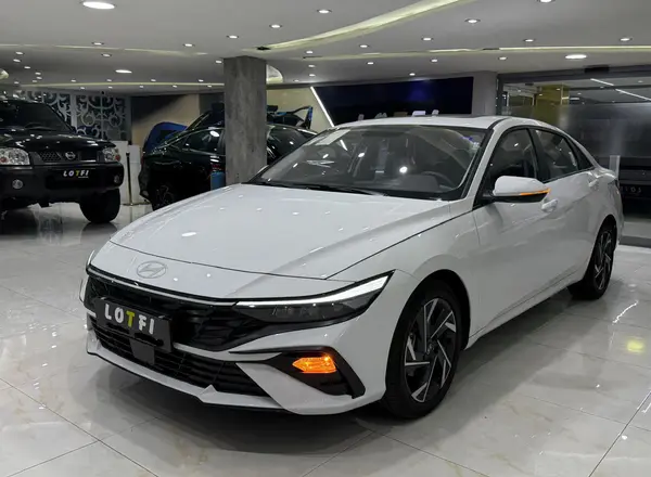 هیوندای، النترا