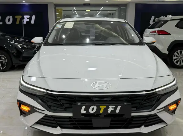 هیوندای، النترا