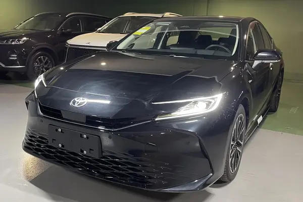 تویوتا، کمری هیبرید