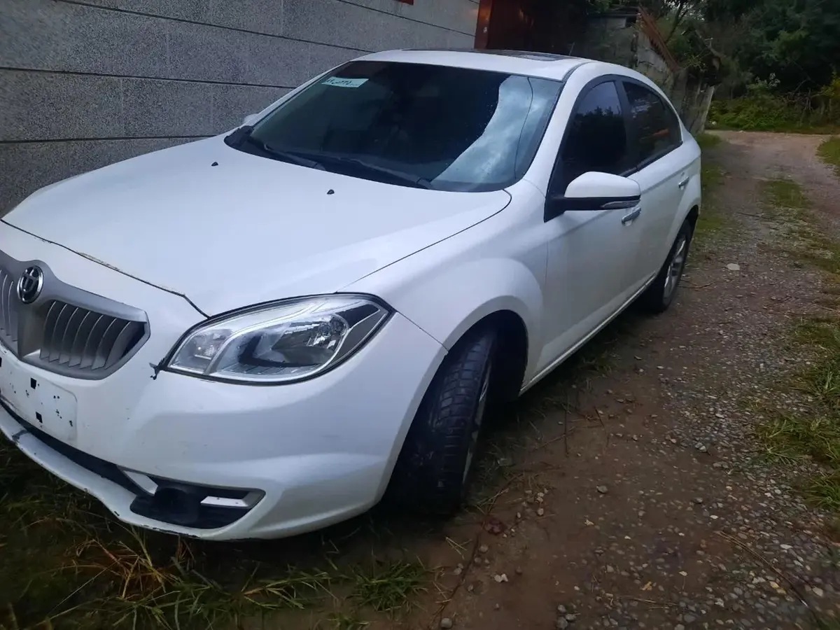 برلیانس،  H330