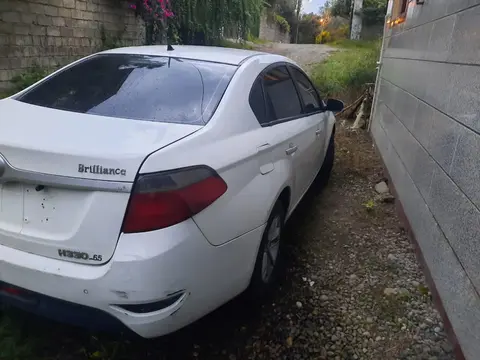 برلیانس، H330