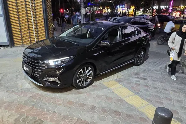 فونیکس، آریزو 6 پرو