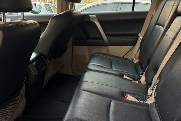 تویوتا، پرادو  چهار در