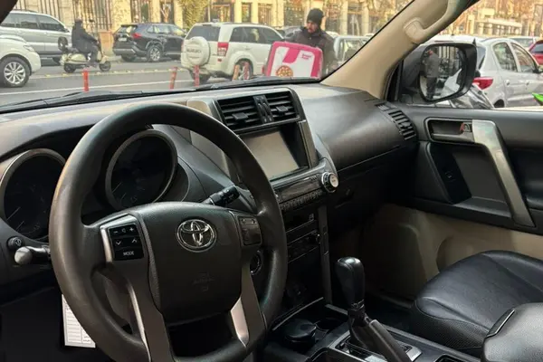 تویوتا، پرادو  چهار در