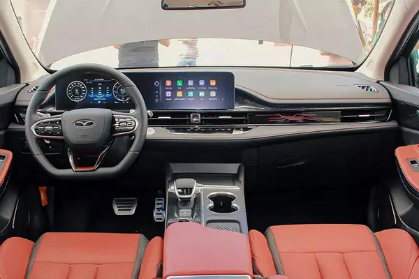 فونیکس، آریزو 6 جی تی (Z6 GT)