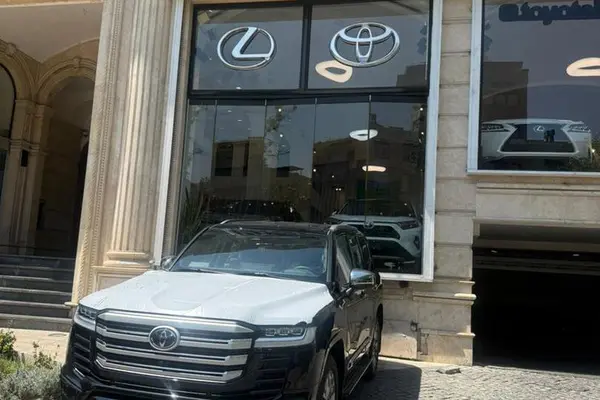 تویوتا  لندکروز چهار در