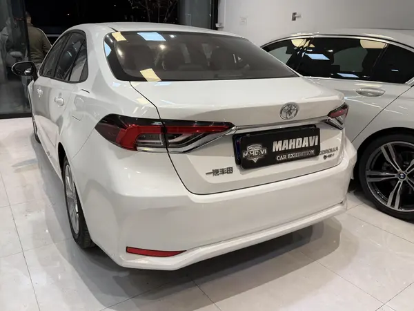 تویوتا، کرولا هیبرید