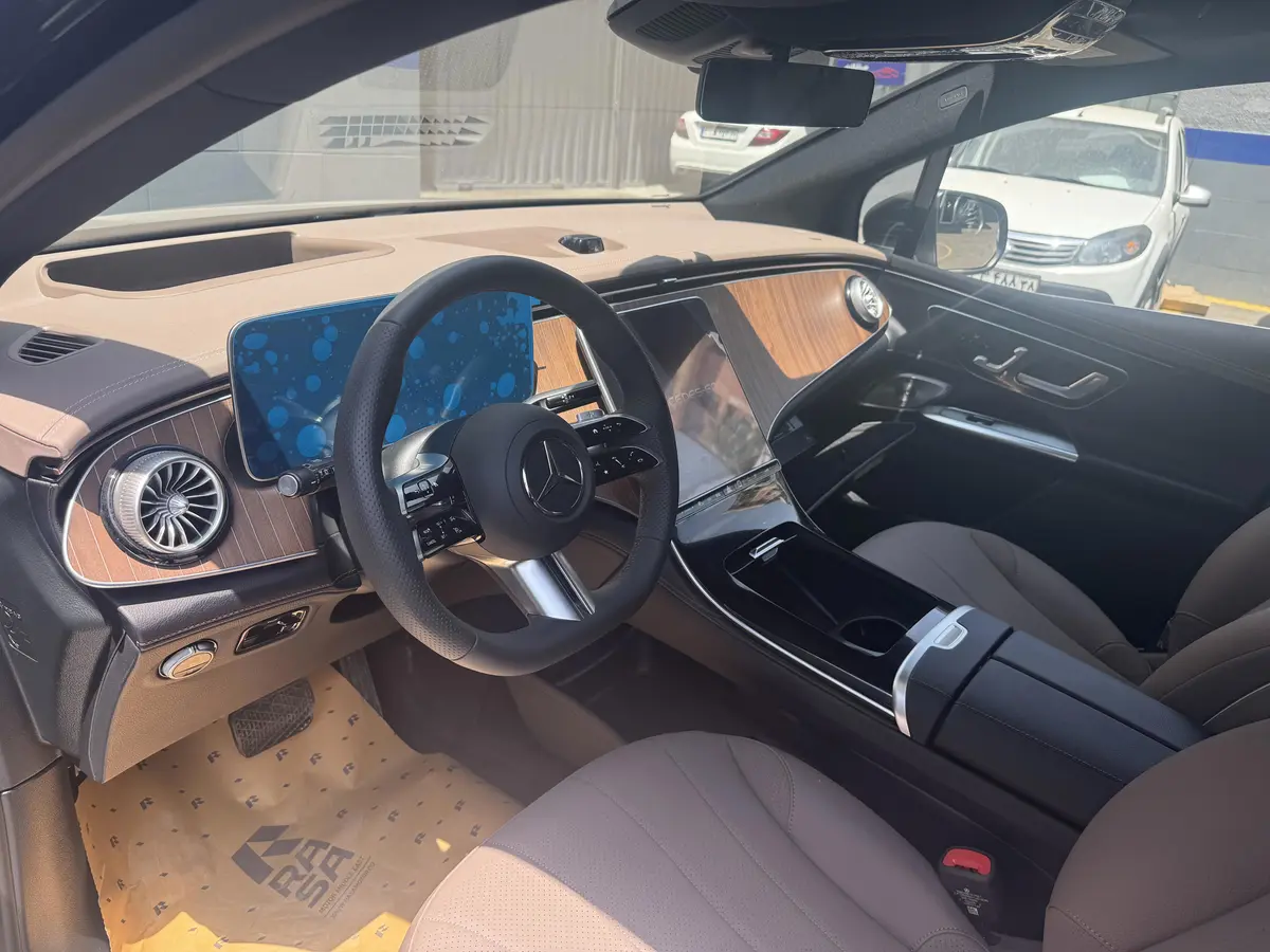 بنز،  EQE SUV
