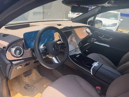 بنز EQE SUV