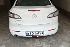 مزدا، 3 نیو صندوق دار