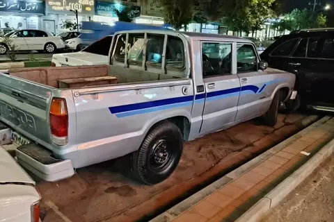 مزدا، وانت دوکابين