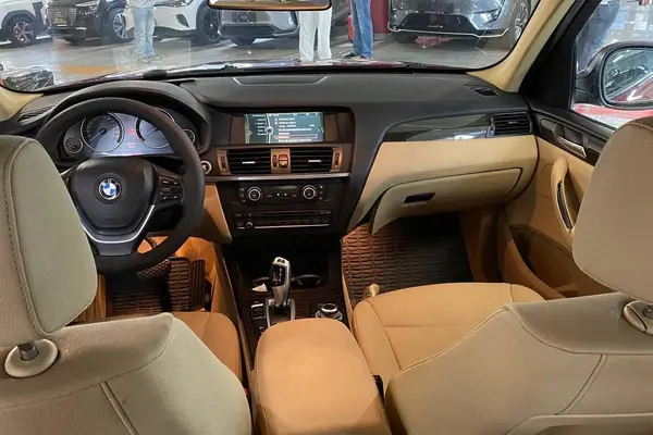 ب ام و  X3