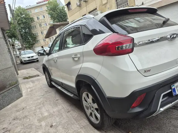 ام وی ام  X22