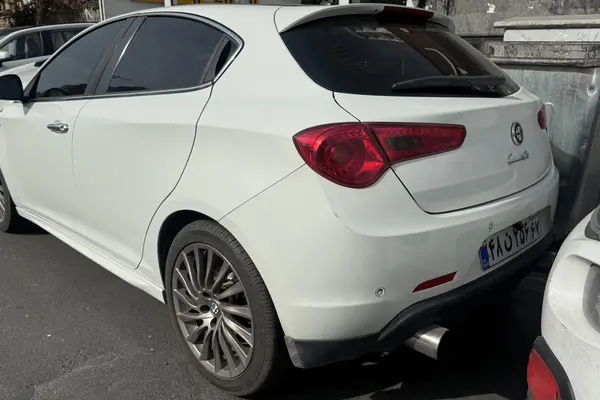 آلفارومئو، جولیتا