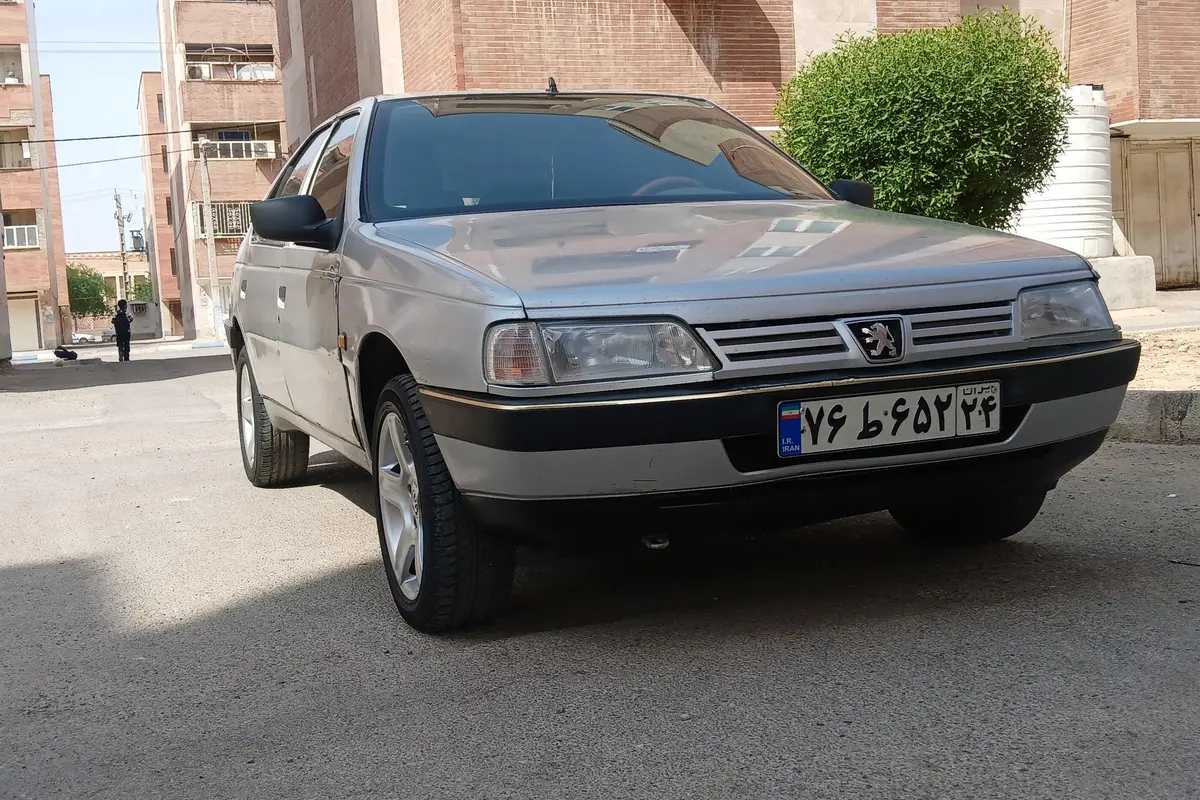 پژو،  405