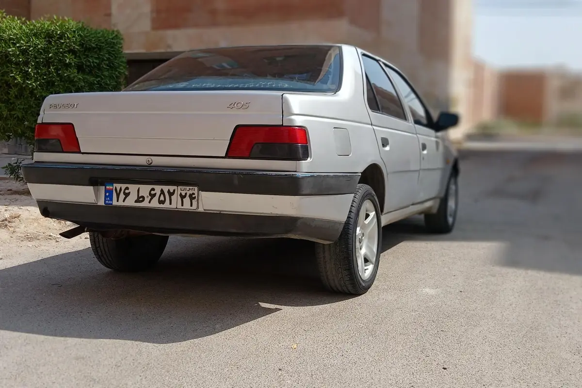 پژو،  405